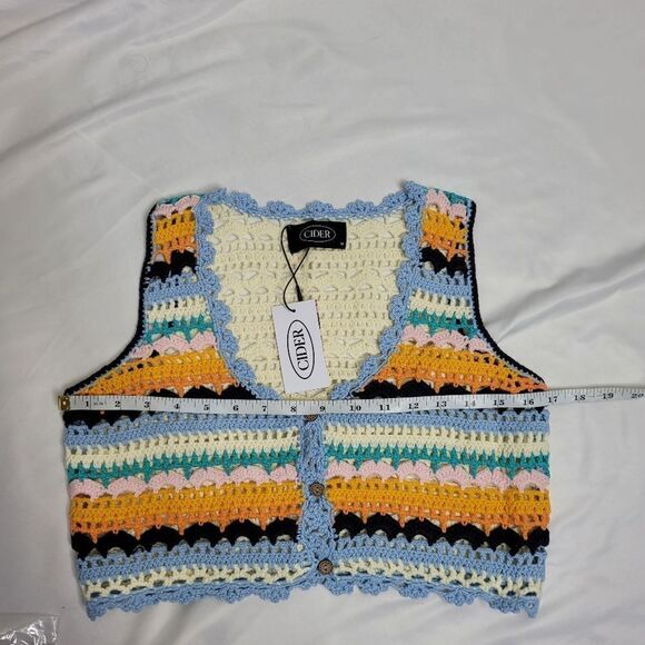 NEW Cider festival crochet knit cropped button up sweater vest S/M - Picture 6 of 7